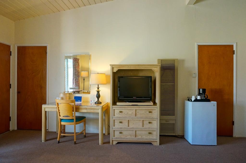 Pacific Crest Hotel Санта Барбара Стая снимка
